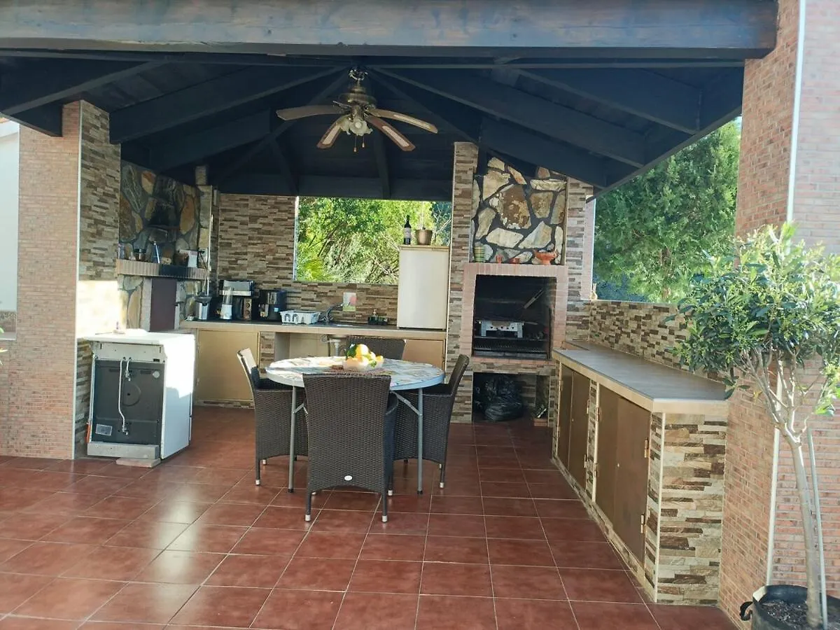 Holiday home Villa Maria, Mas Que Pernoctar Ojen